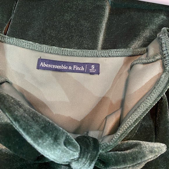 Abercrombie & Fitch velvet Green Jumpsuit Romper - Picture 7 of 9